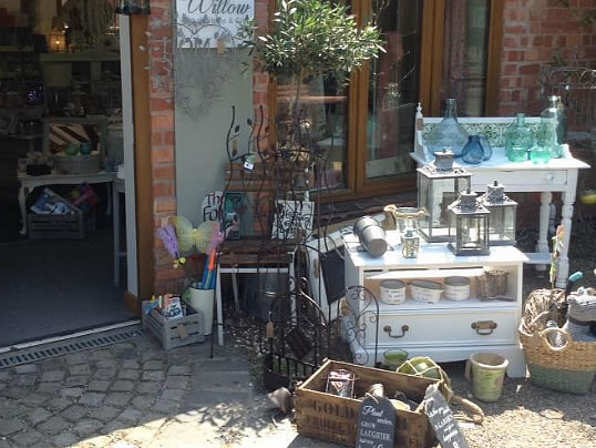 Willow Vintage Home & Gifts